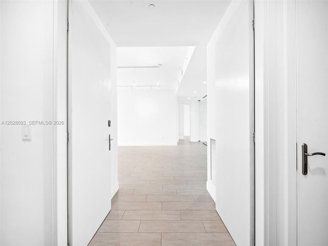 30 Isle Of Venice Dr 403, Fort Lauderdale, FL 33301