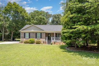 551 Sand Trap Drive, York, SC 29745