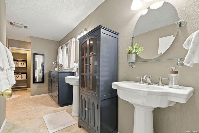 2310 Creekside Bend, San Antonio, TX 78259