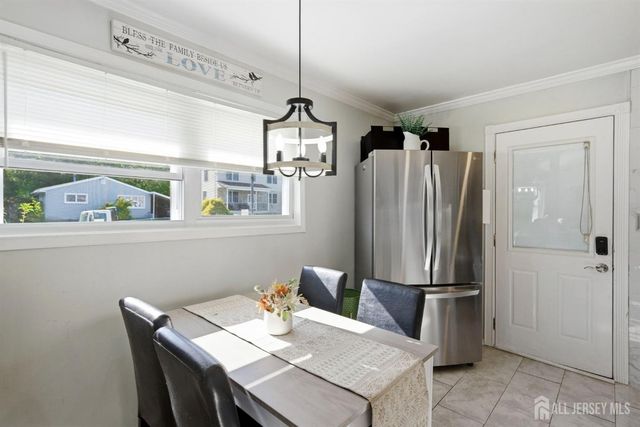 116 Kendall Drive, Sayreville, NJ 08859
