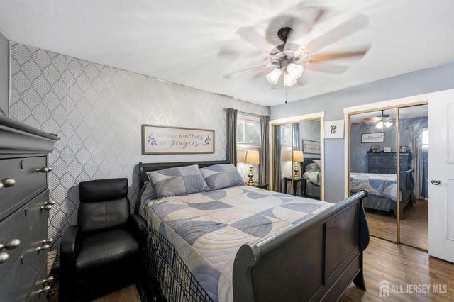 116 Kendall Drive, Sayreville, NJ 08859