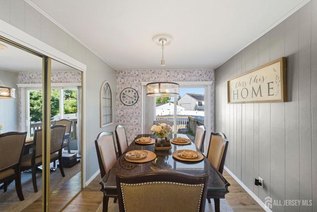 116 Kendall Drive, Sayreville, NJ 08859