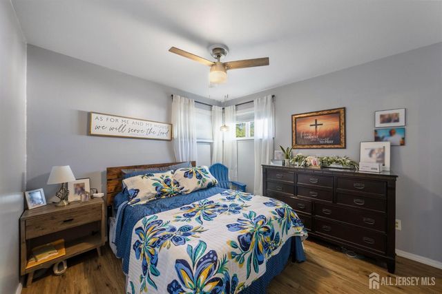 116 Kendall Drive, Sayreville, NJ 08859