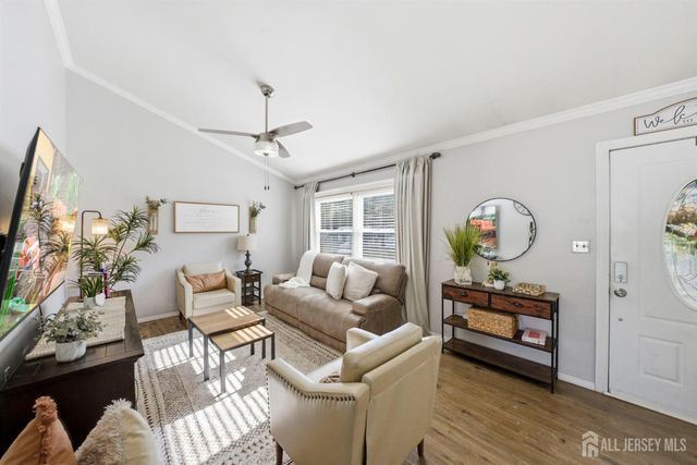 116 Kendall Drive, Sayreville, NJ 08859