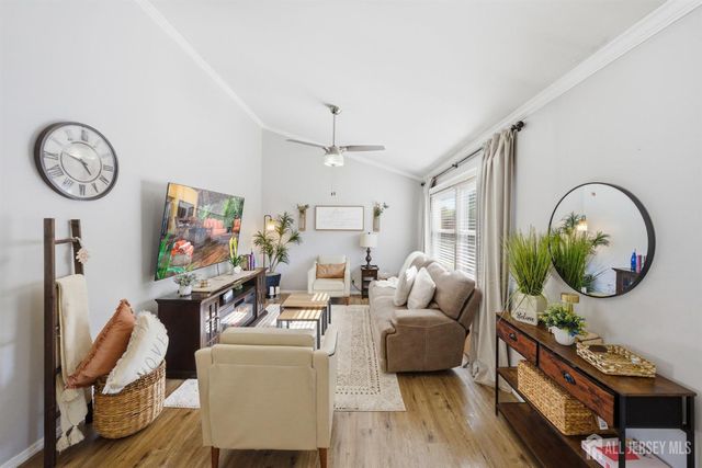 116 Kendall Drive, Sayreville, NJ 08859