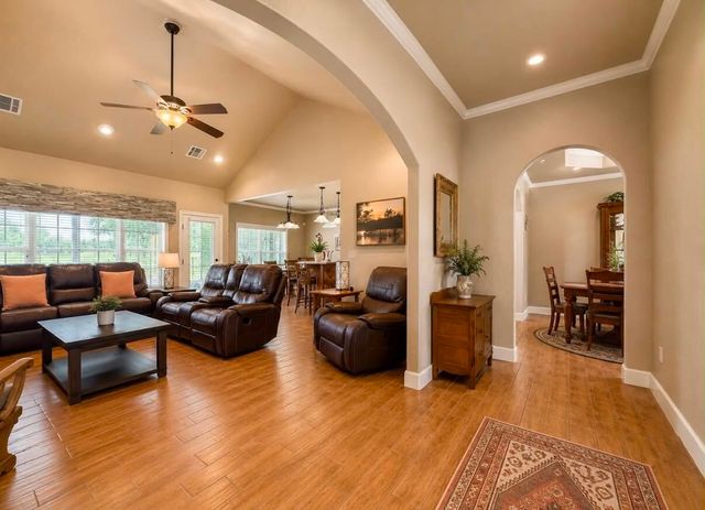 4972 Lighthouse Springs Drive, Grove, OK 74344