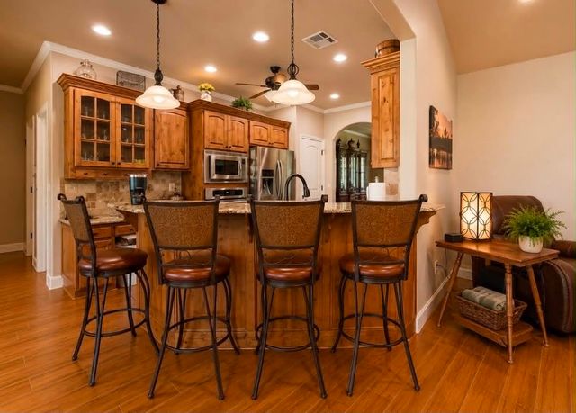 4972 Lighthouse Springs Drive, Grove, OK 74344