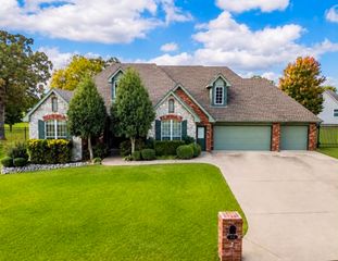 4972 Lighthouse Springs Drive, Grove, OK 74344