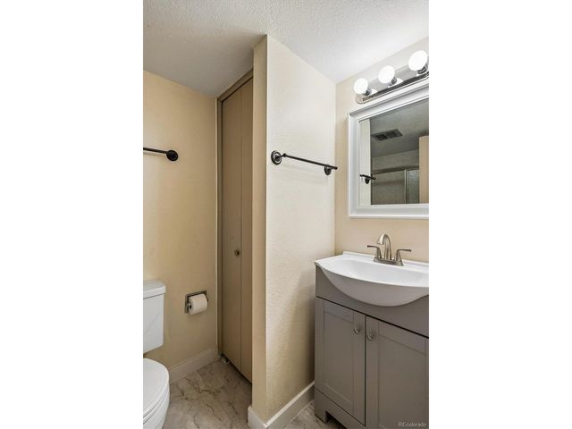 1723 Robb St 14, Denver, CO 80215