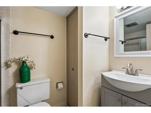 1723 Robb St 14, Denver, CO 80215