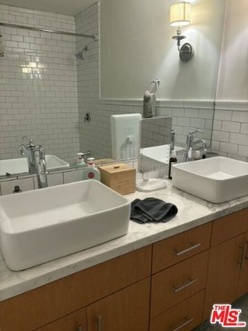 711 S Olive Street 505, Los Angeles, CA 90014