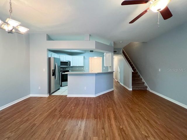 5048 NW 1ST PLACE, Gainesville, FL 32607