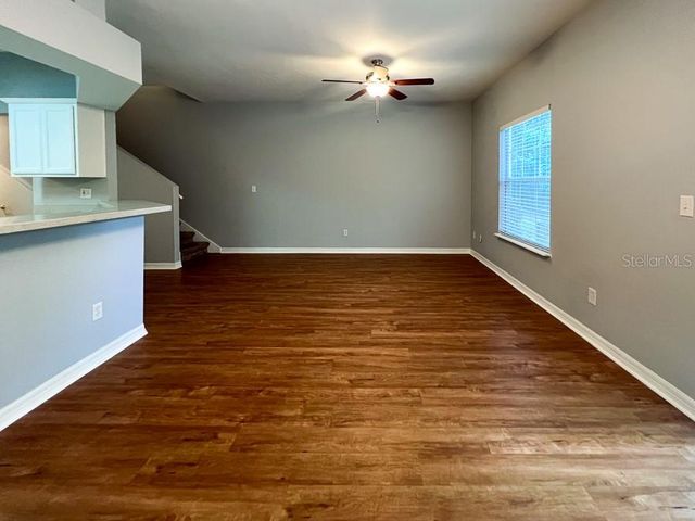 5048 NW 1ST PLACE, Gainesville, FL 32607