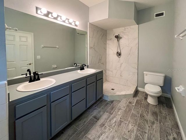 5048 NW 1ST PLACE, Gainesville, FL 32607