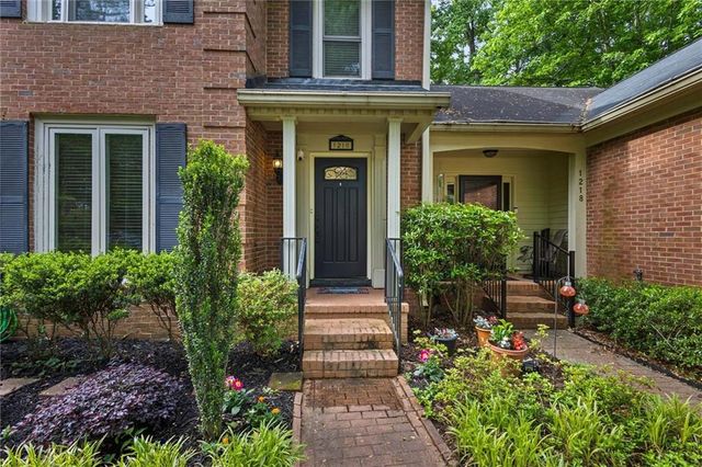 1216 Whitlock Ridge Drive SW, Marietta, GA 30064