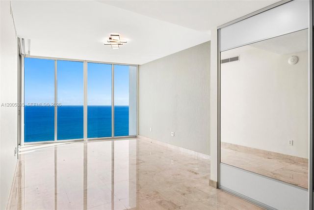 17001 Collins Avenue 4208, Sunny Isles Beach, FL 33160