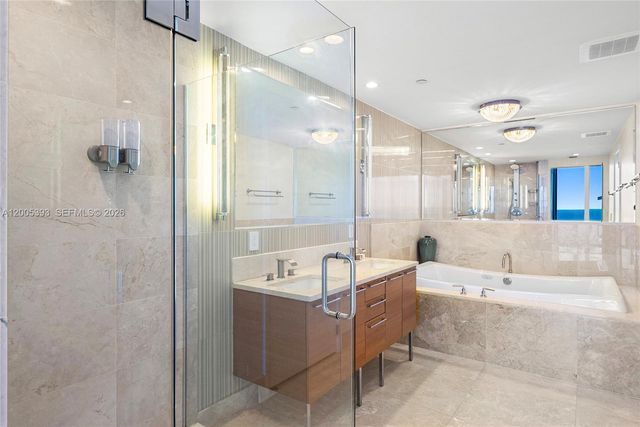 17001 Collins Avenue 4208, Sunny Isles Beach, FL 33160