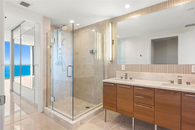 17001 Collins Avenue 4208, Sunny Isles Beach, FL 33160