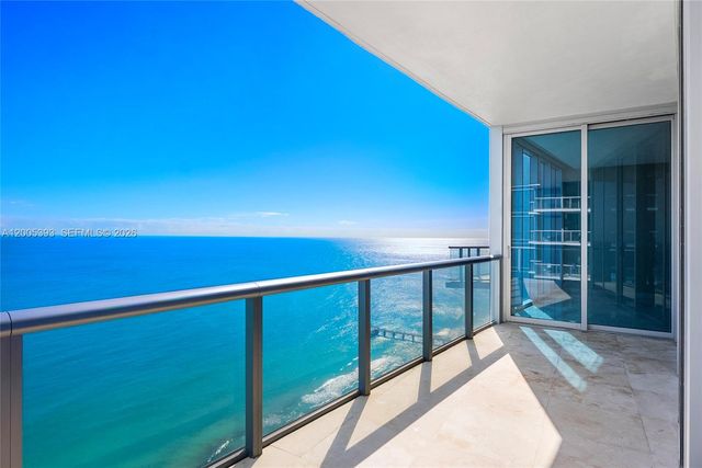 17001 Collins Avenue 4208, Sunny Isles Beach, FL 33160