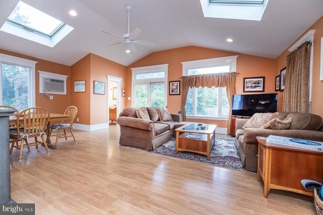 949 PARK AVE, Collingswood, NJ 08108