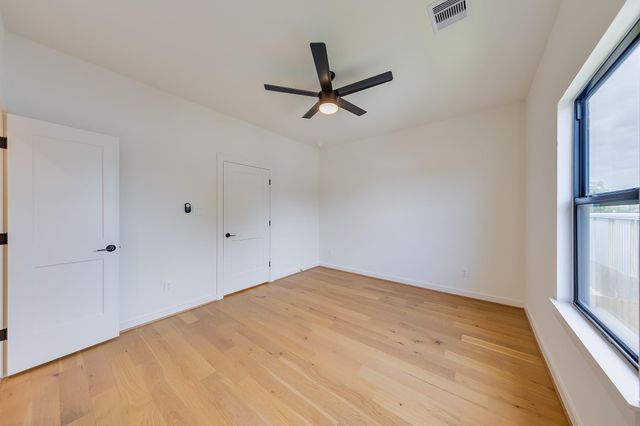 5709 Gano Street, Houston, TX 77009