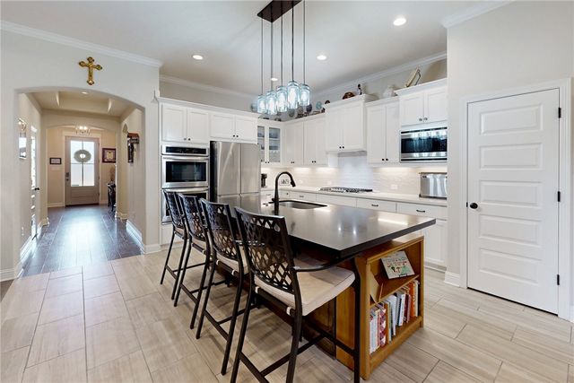 3425 Dovecote Way, Bryan, TX 77808