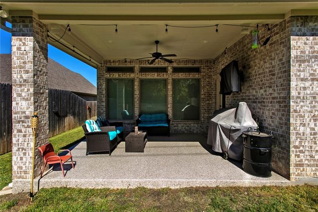 3425 Dovecote Way, Bryan, TX 77808