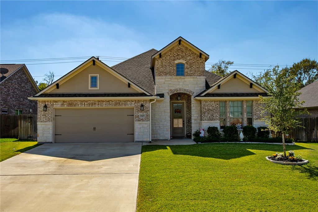 3425 Dovecote Way, Bryan, TX 77808