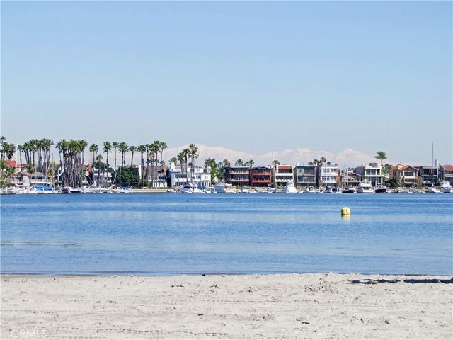 62 61st, Long Beach, CA 90803