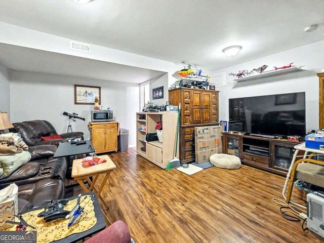 6 Enclave Court, Powder Springs, GA 30127