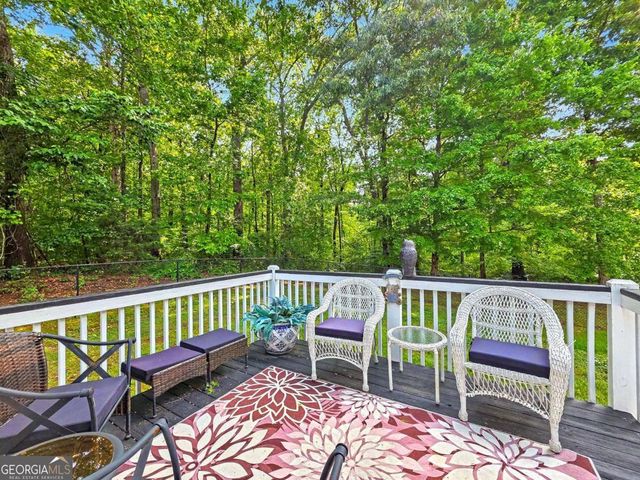 6 Enclave Court, Powder Springs, GA 30127