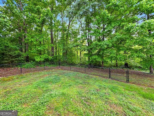 6 Enclave Court, Powder Springs, GA 30127