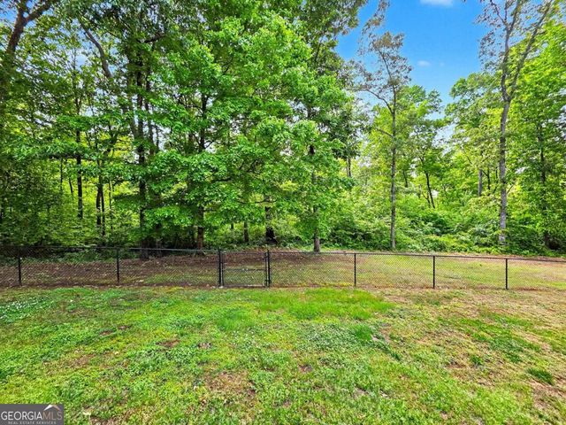 6 Enclave Court, Powder Springs, GA 30127