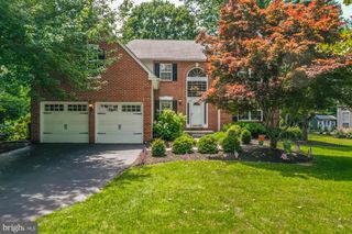 1525 COLONIAL DR, Garnet Valley, PA 19060