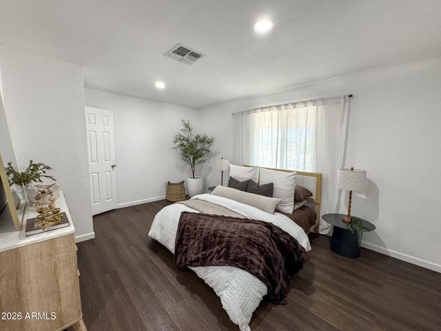 630 E IRWIN Avenue, Buckeye, AZ 85326