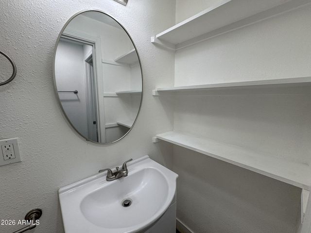 630 E IRWIN Avenue, Buckeye, AZ 85326