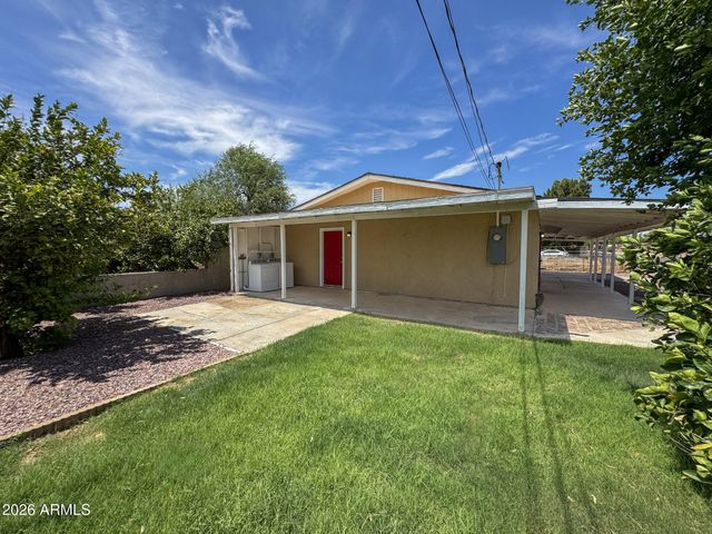 630 E IRWIN Avenue, Buckeye, AZ 85326