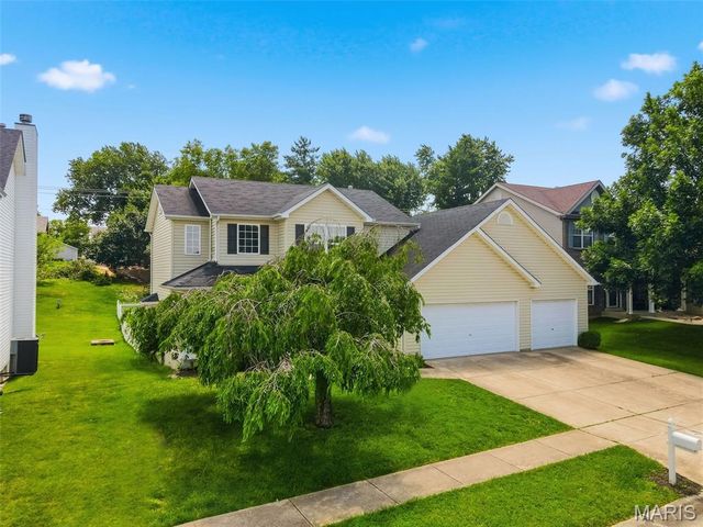 1032 Golden Orchard Drive, O'fallon, MO 63368