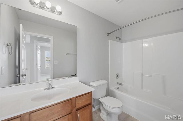 1032 Golden Orchard Drive, O'fallon, MO 63368