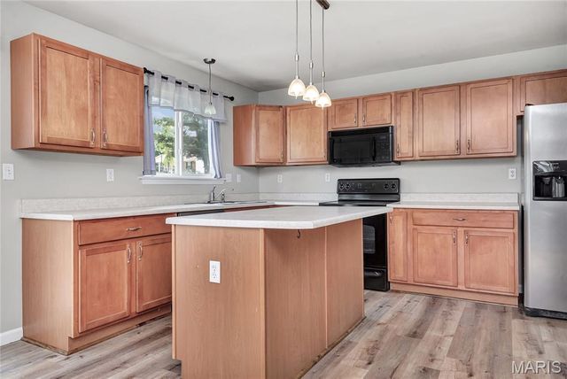 1032 Golden Orchard Drive, O'fallon, MO 63368
