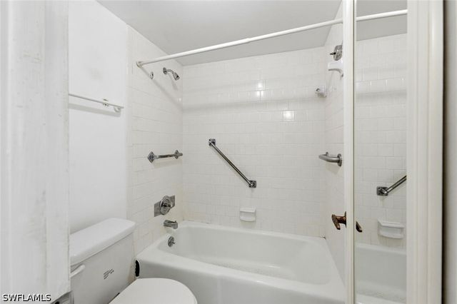 1087 Forest Lakes DR 1-303, Naples, FL 34105