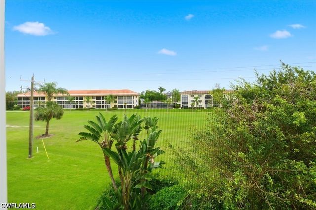 1087 Forest Lakes DR 1-303, Naples, FL 34105