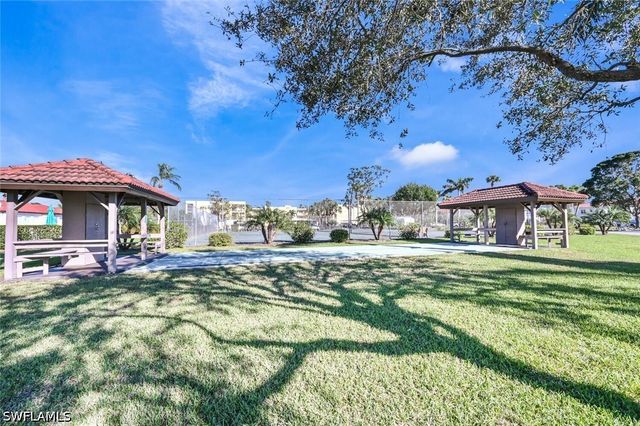 1087 Forest Lakes DR 1-303, Naples, FL 34105