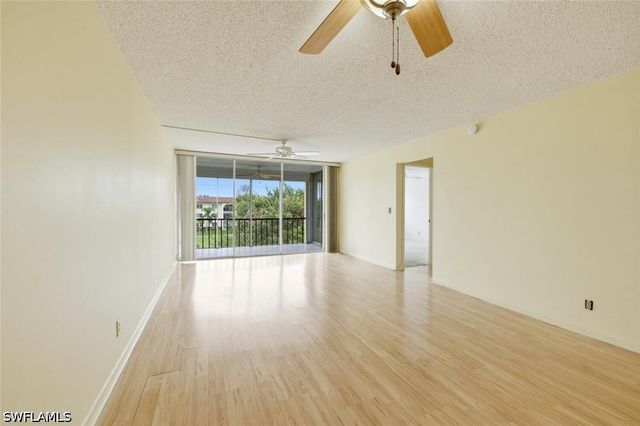 1087 Forest Lakes DR 1-303, Naples, FL 34105