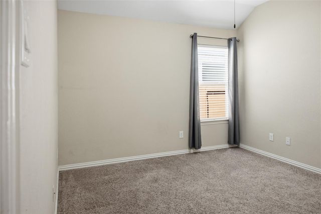 2229 Maple Point Drive N, Conroe, TX 77301