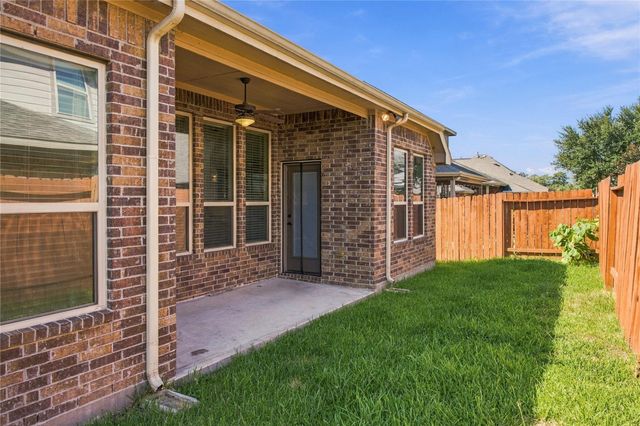 2229 Maple Point Drive N, Conroe, TX 77301