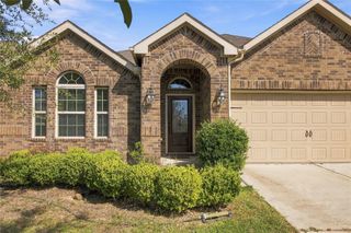2229 Maple Point Drive N, Conroe, TX 77301