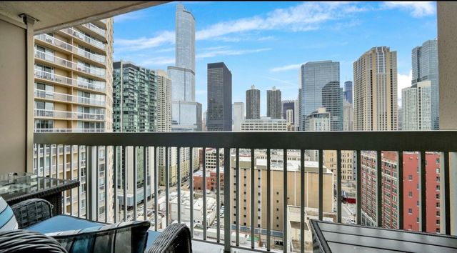 545 N Dearborn Street W2108, Chicago, IL 60654