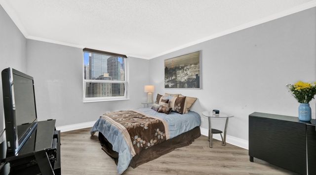 545 N Dearborn Street W2108, Chicago, IL 60654
