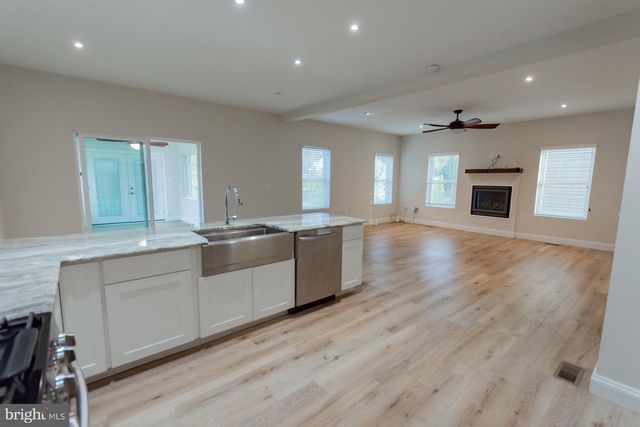 526 THIRD ST, Martinsburg, WV 25404
